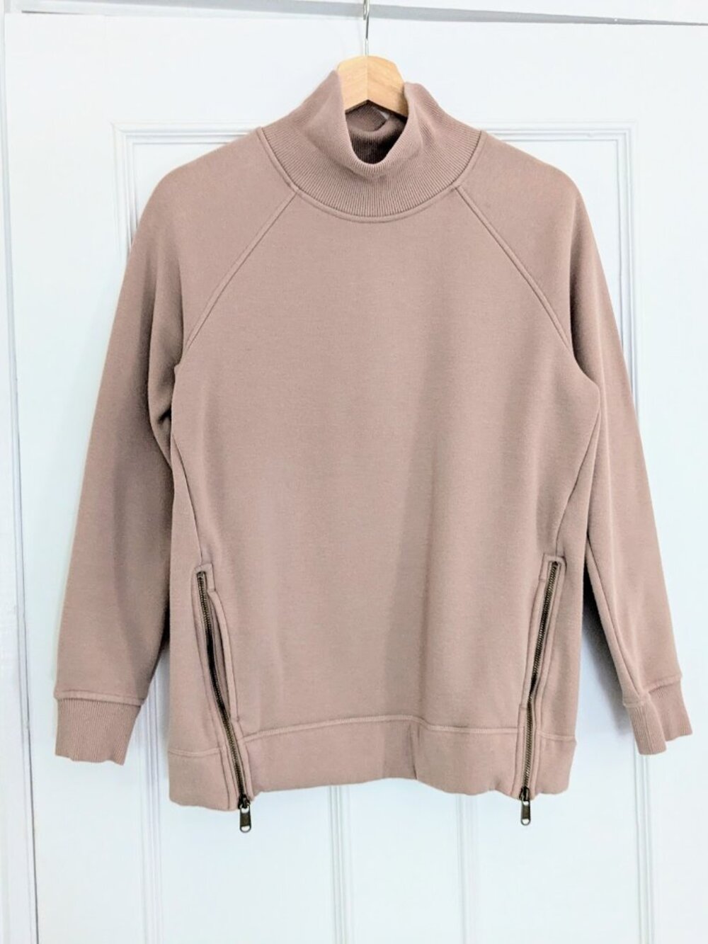 Athleta XS 0-2 Cozy Karma Side Zip Funnel Neck, Dogwood Mauve